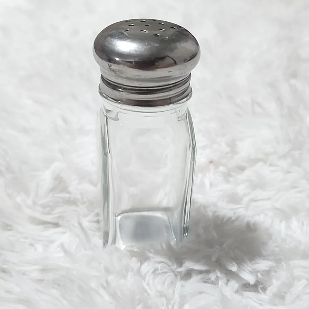 SINGLE Glass Salt / Pepper Shaker / Jar